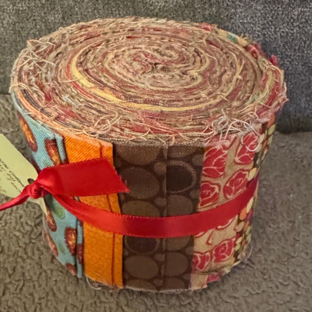 Colorful Fabric Palette Jelly Roll for quilting 2 1/2” X 42” strips 100% cotton - Picture 2 of 5
